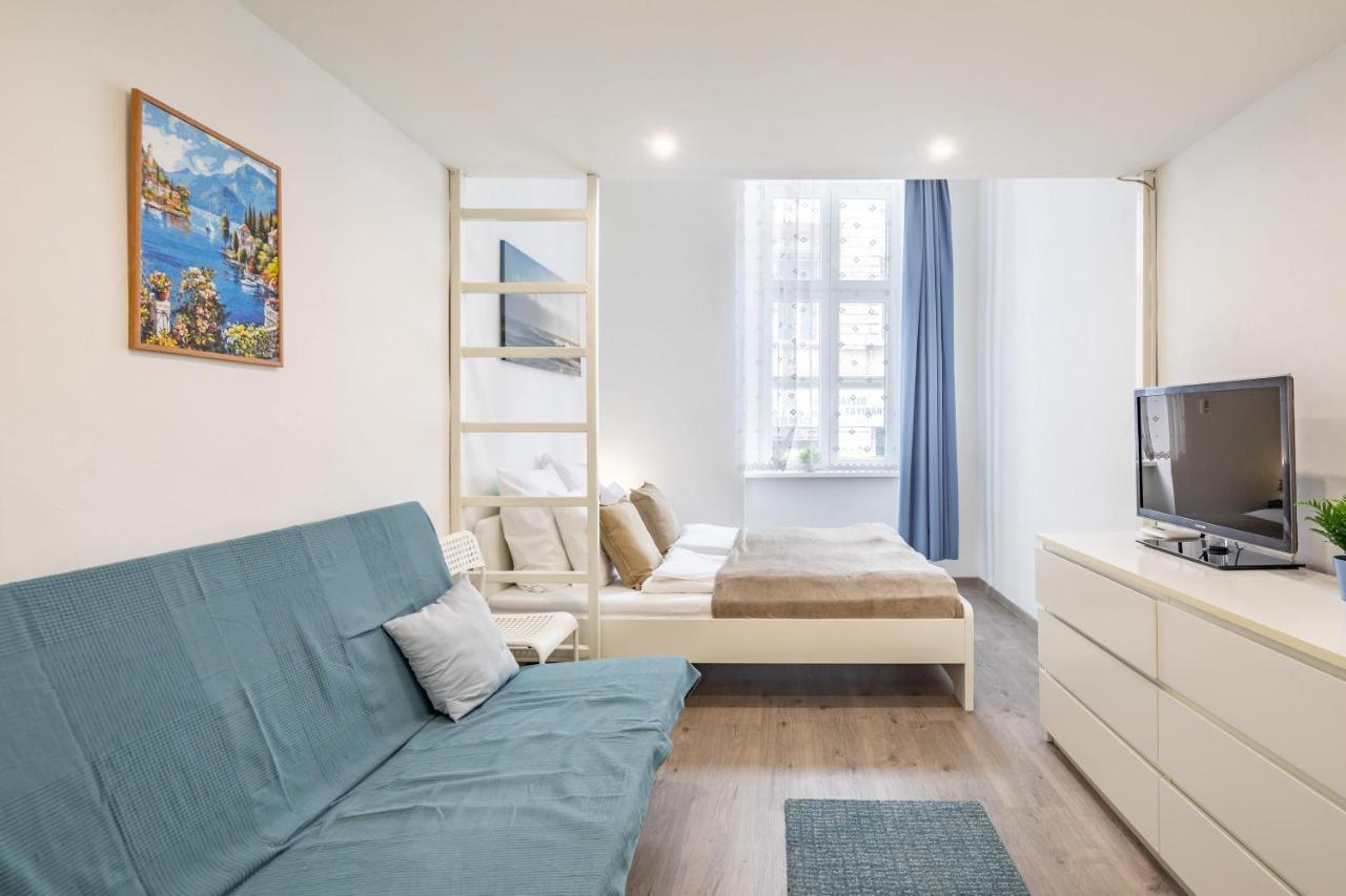 Simple And Central A C Home Budapest Exterior foto